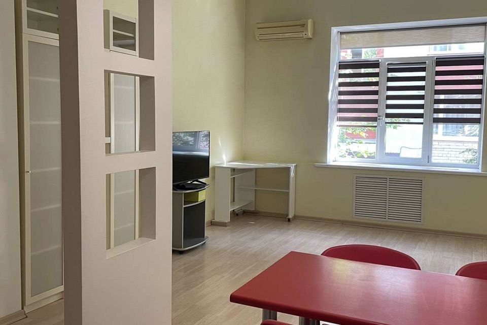 Продаётся 1-комнатная квартира, 40.9 м²