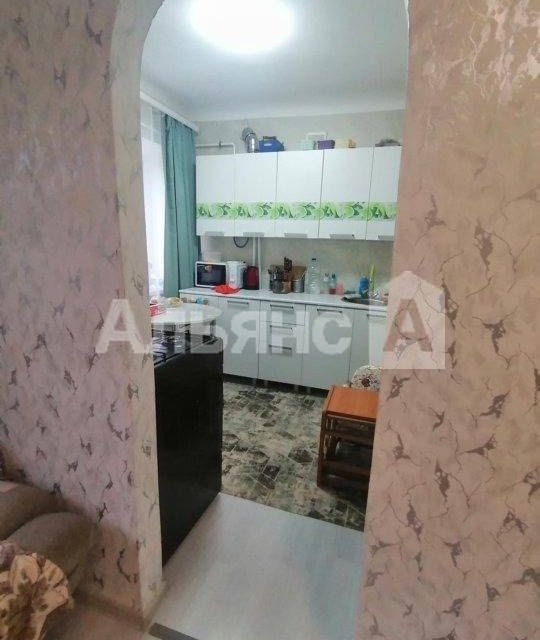 Продаётся 3-комнатная квартира, 53.9 м²