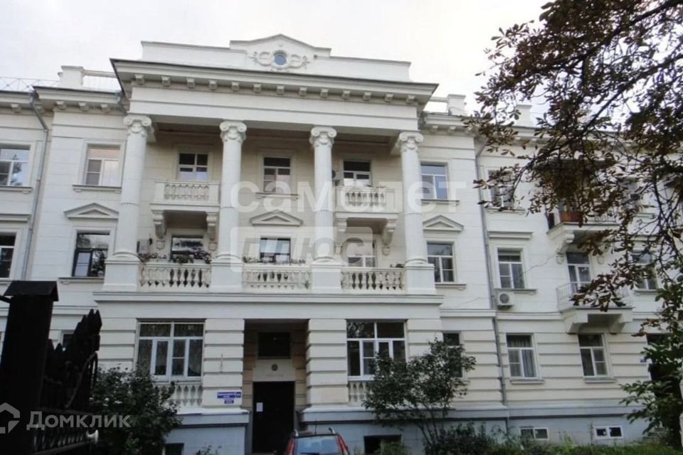 Продаётся 4-комнатная квартира, 90 м²