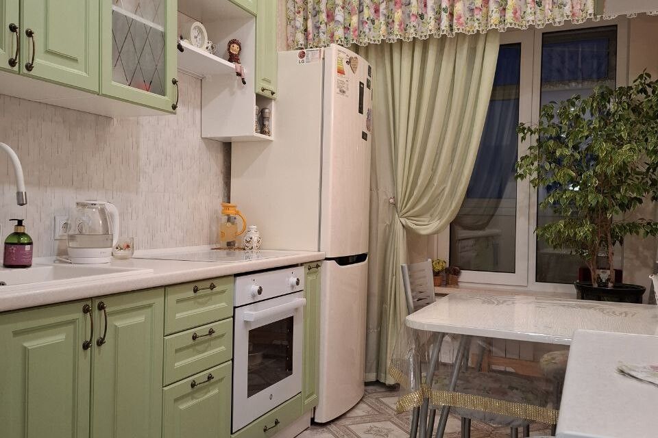 Продаётся 1-комнатная квартира, 43.1 м²