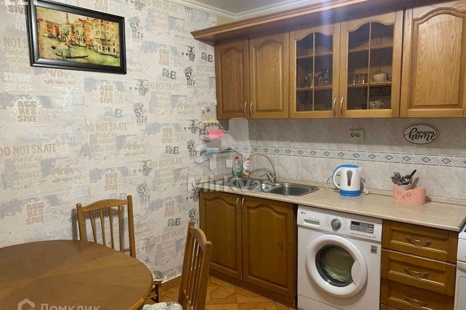 Сдаётся 2-комнатная квартира, 60 м²