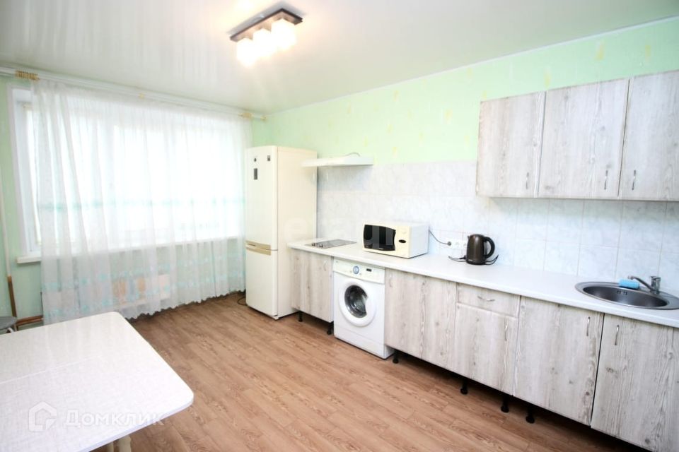 Сдаётся 2-комнатная квартира, 61 м²