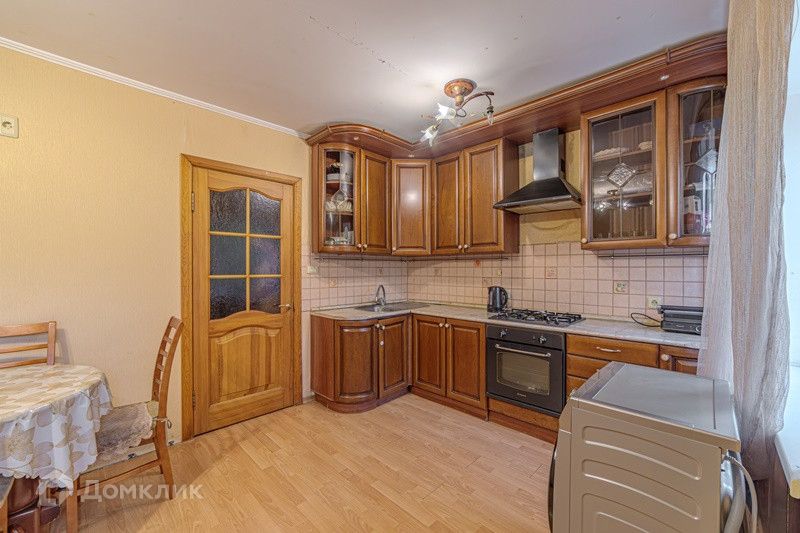 Продаётся 3-комнатная квартира, 61.8 м²