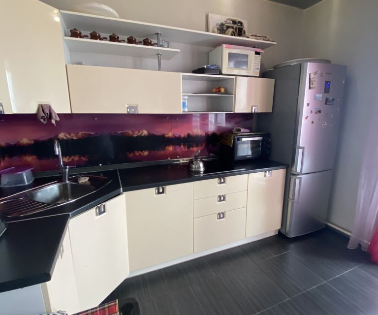 Продаётся 1-комнатная квартира, 54 м²