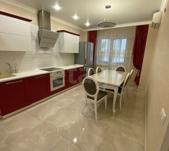 Продаётся 3-комнатная квартира, 96.8 м²