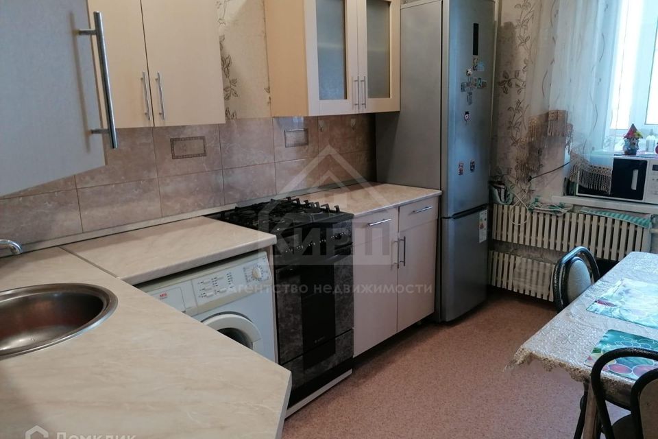 Продаётся 4-комнатная квартира, 75 м²