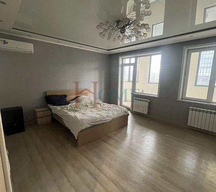 Сдаётся 2-комнатная квартира, 61 м²