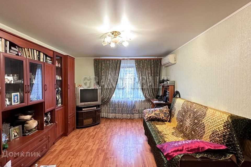 Продаётся 3-комнатная квартира, 54.8 м²