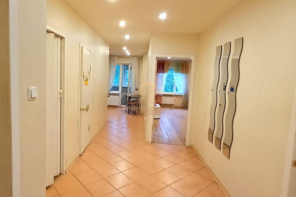 Продаётся 2-комнатная квартира, 63.1 м²