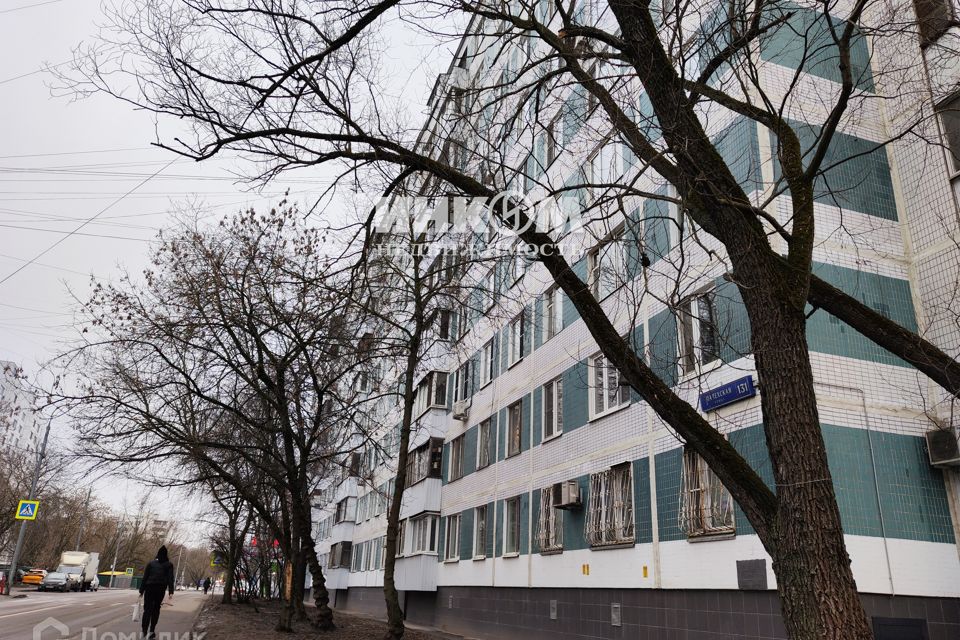 Продаётся 4-комнатная квартира, 65 м²