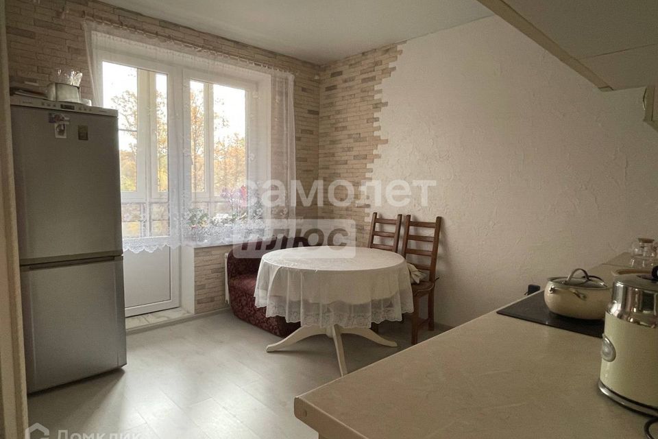 Продаётся 1-комнатная квартира, 40.7 м²