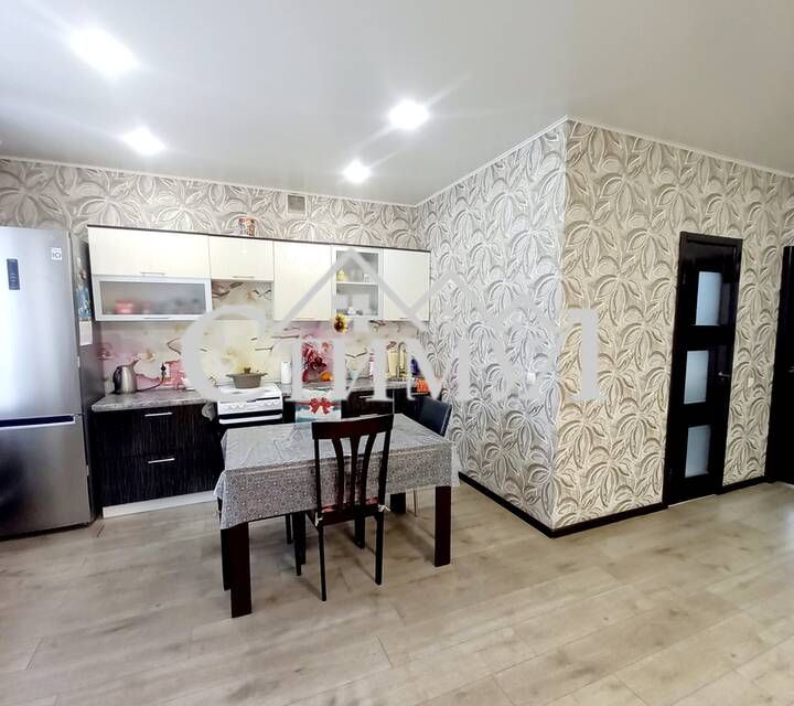 Продаётся 3-комнатная квартира, 82 м²