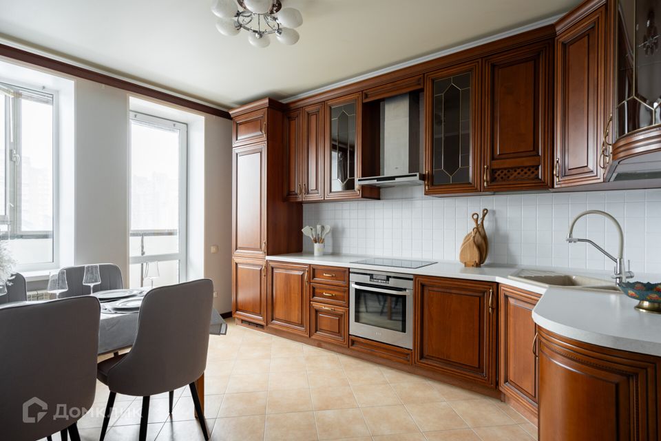 Продаётся 1-комнатная квартира, 59.5 м²