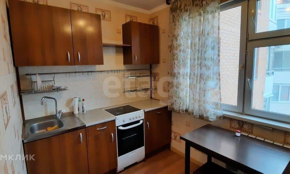 Продаётся 1-комнатная квартира, 38 м²