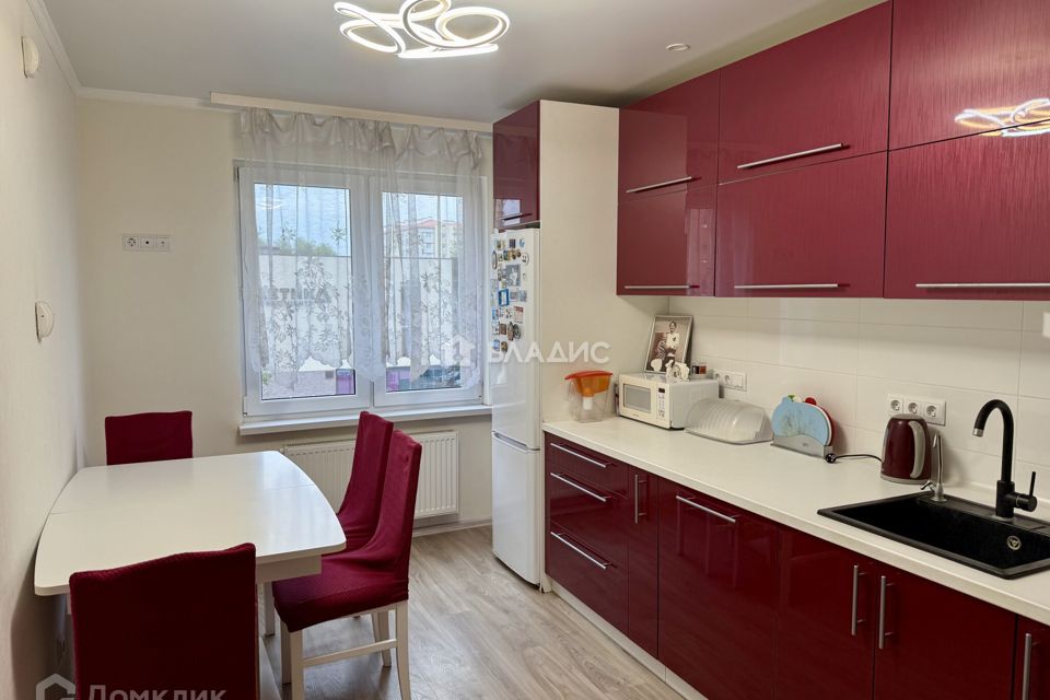 Продаётся 3-комнатная квартира, 74.7 м²