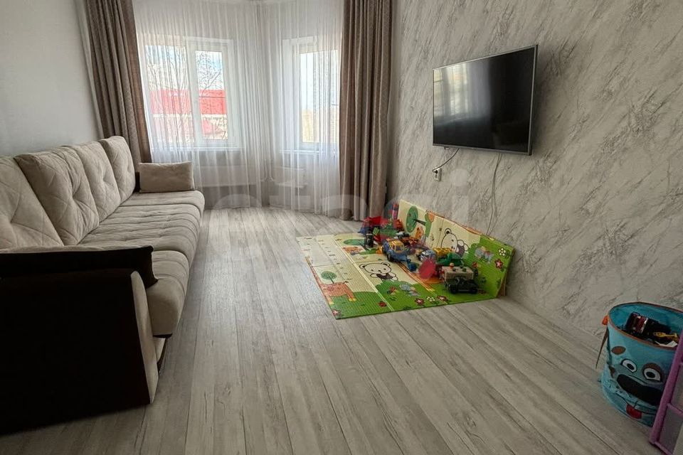 Продаётся 4-комнатная квартира, 84.3 м²
