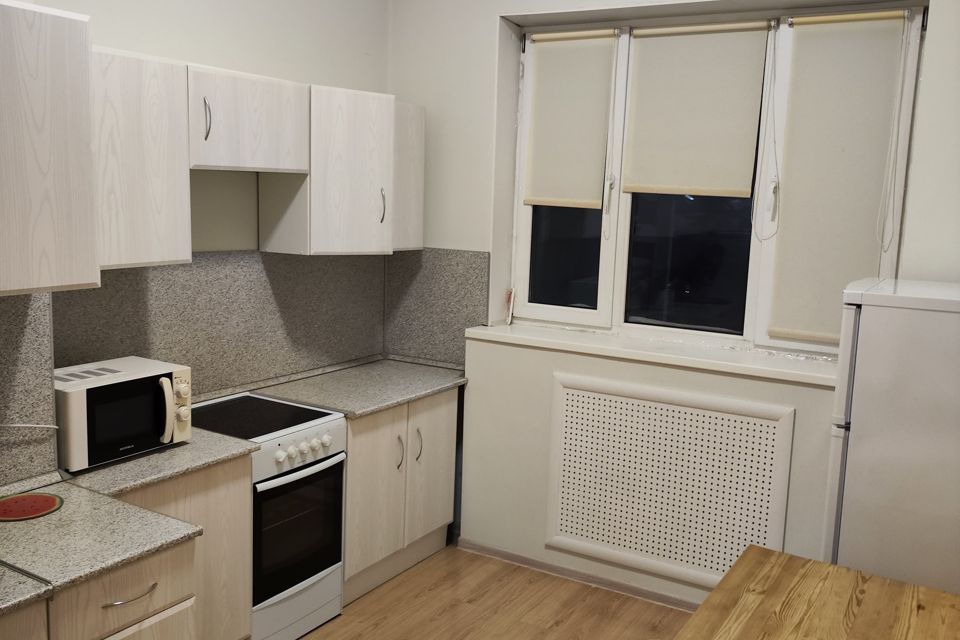 Продаётся 1-комнатная квартира, 42 м²