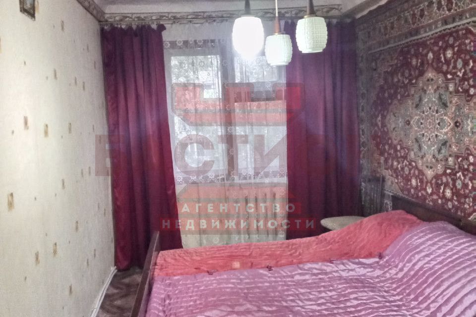 Продаётся 4-комнатная квартира, 70 м²
