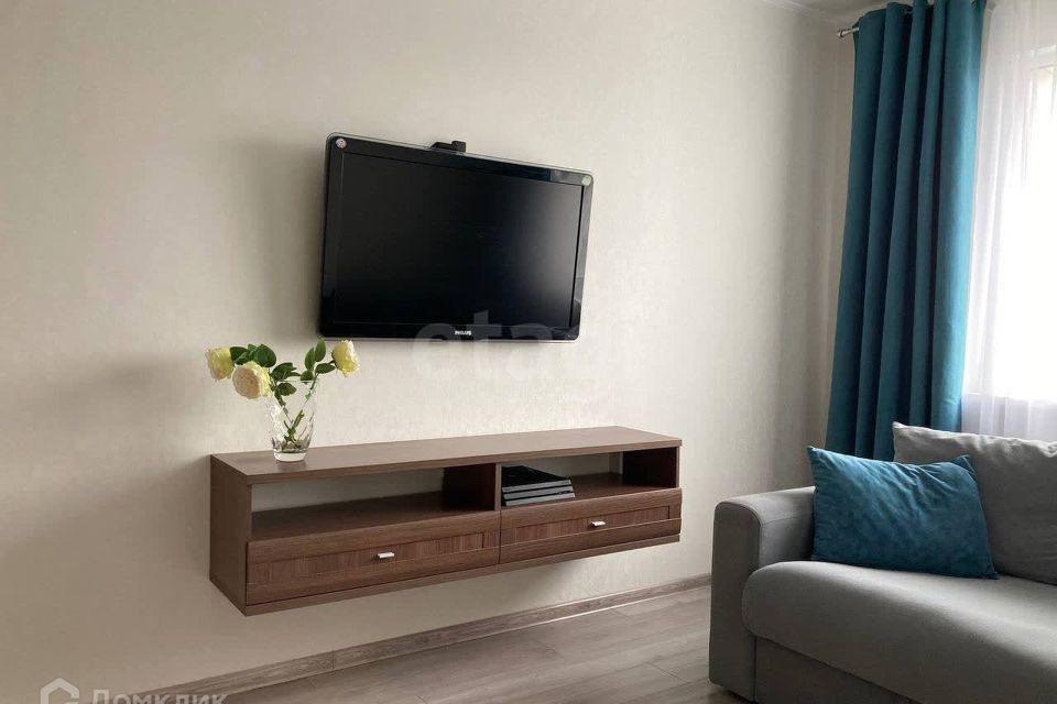 Продаётся 2-комнатная квартира, 60.7 м²