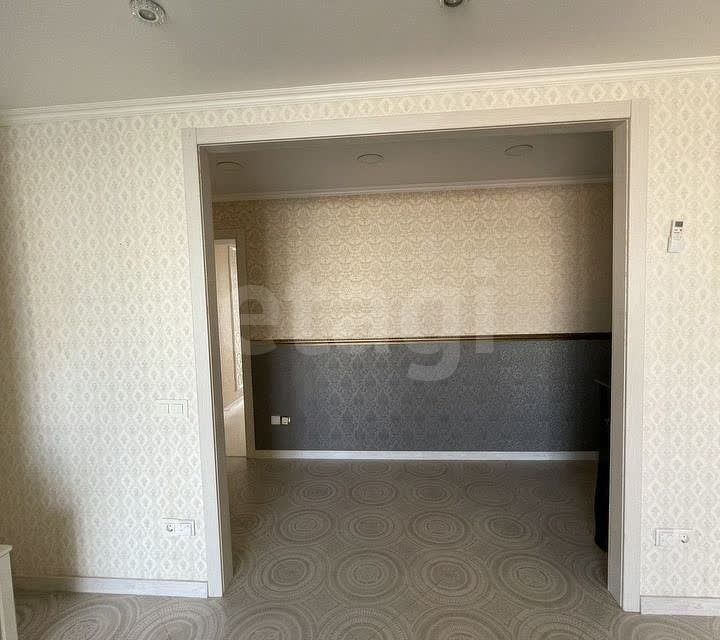 Продаётся 4-комнатная квартира, 74.1 м²