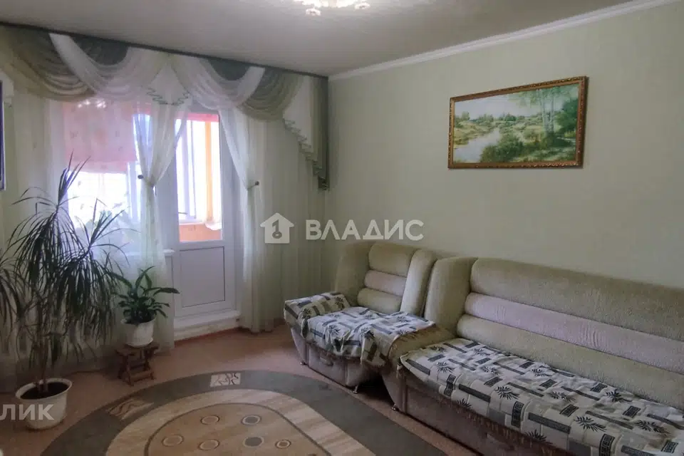 Продаётся 3-комнатная квартира, 61.2 м²