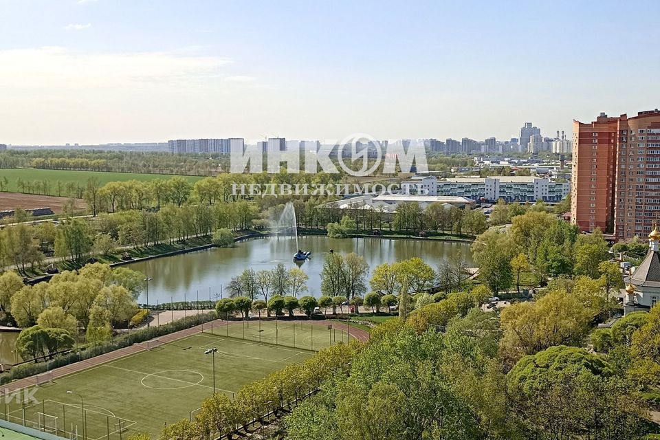 Продаётся 1-комнатная квартира, 42 м²