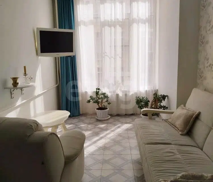 Продаётся 1-комнатная квартира, 51.8 м²