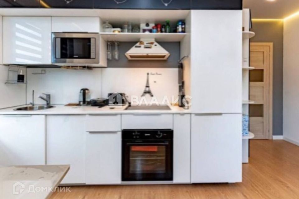 Продаётся 1-комнатная квартира, 43 м²