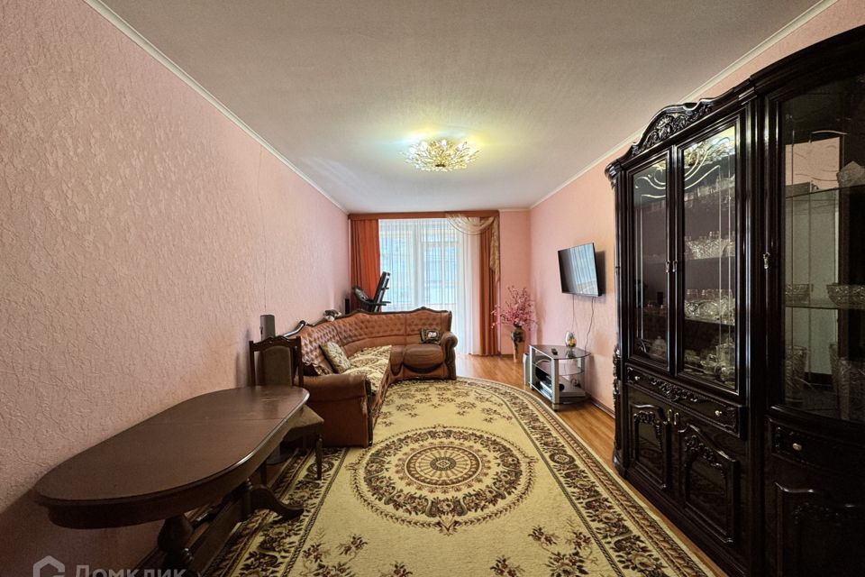 Продаётся 3-комнатная квартира, 105.1 м²