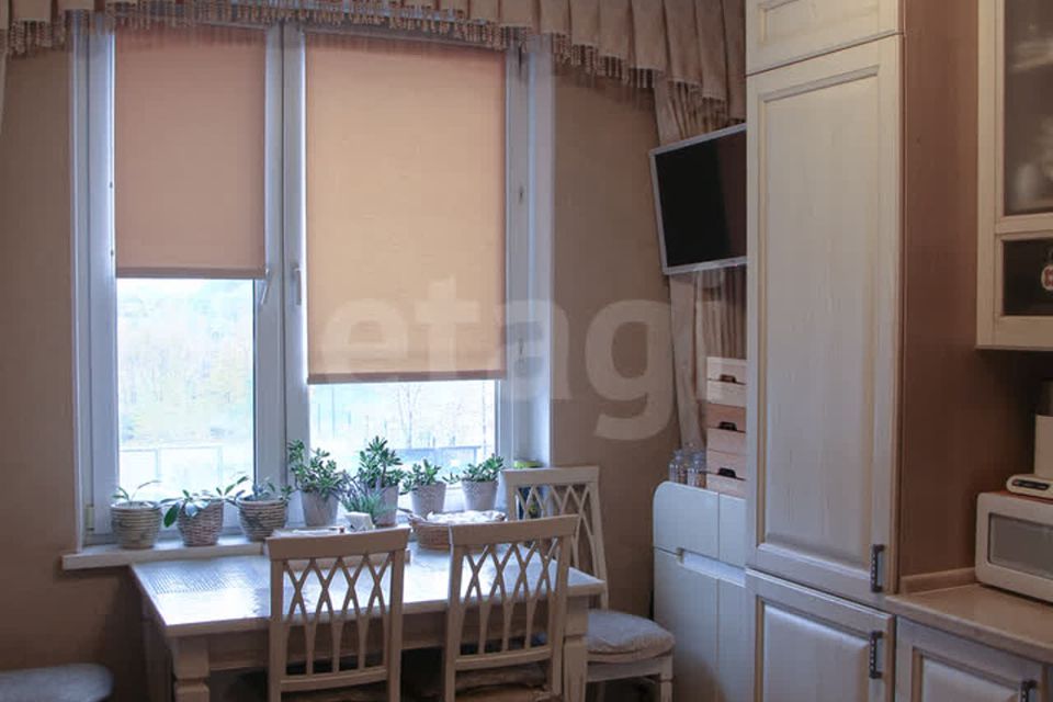 Продаётся 2-комнатная квартира, 60 м²