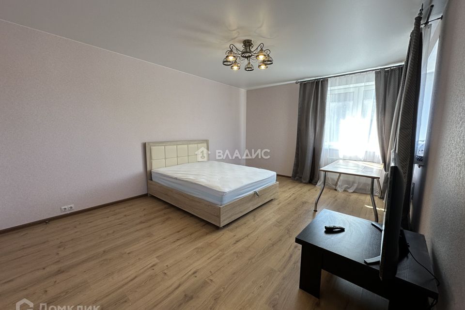 Продаётся 1-комнатная квартира, 42.7 м²