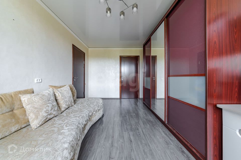 Продаётся 4-комнатная квартира, 74 м²