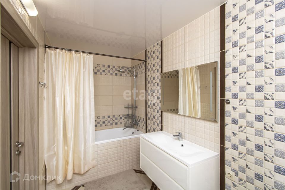 Продаётся 2-комнатная квартира, 66.5 м²