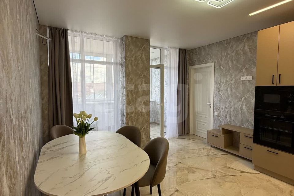 Продаётся 3-комнатная квартира, 80 м²