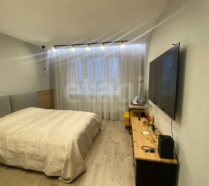 Продаётся 1-комнатная квартира, 42 м²