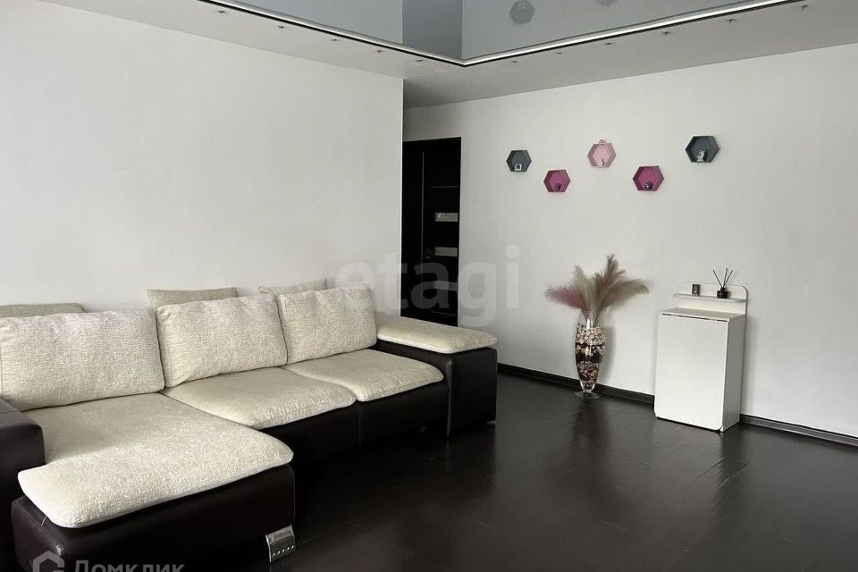 Сдаётся 3-комнатная квартира, 56.3 м²