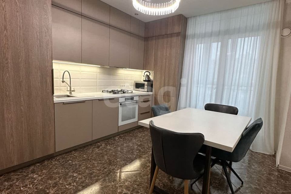 Продаётся 2-комнатная квартира, 64 м²
