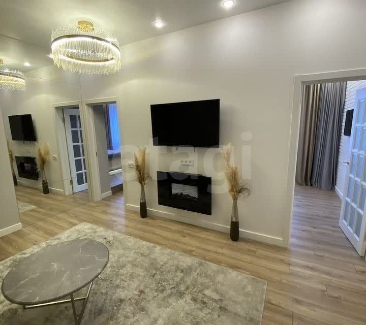 Продаётся 2-комнатная квартира, 66.7 м²