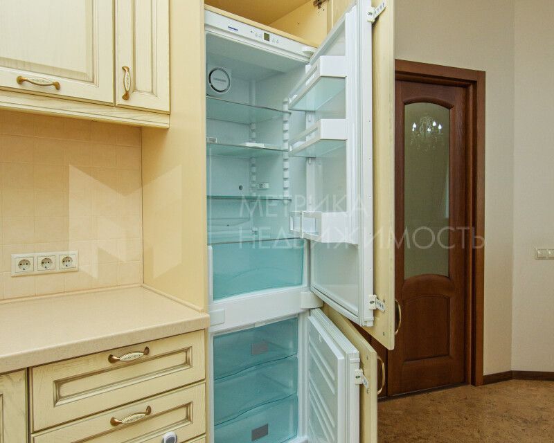 Продаётся 2-комнатная квартира, 76.9 м²