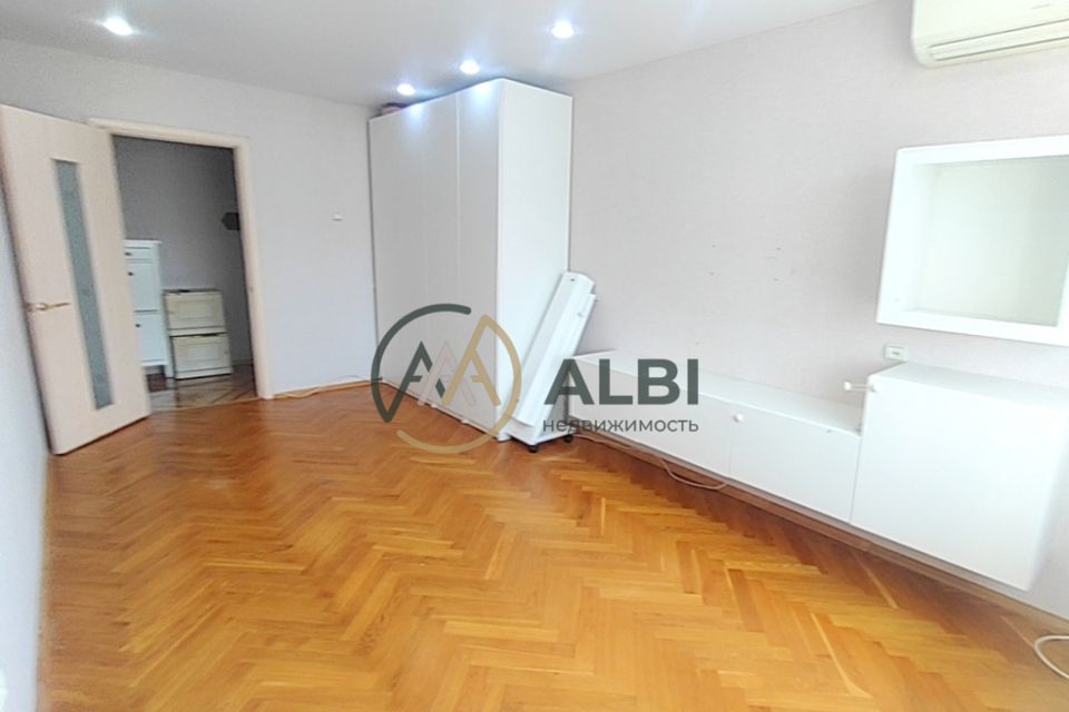 Продаётся 3-комнатная квартира, 65.8 м²