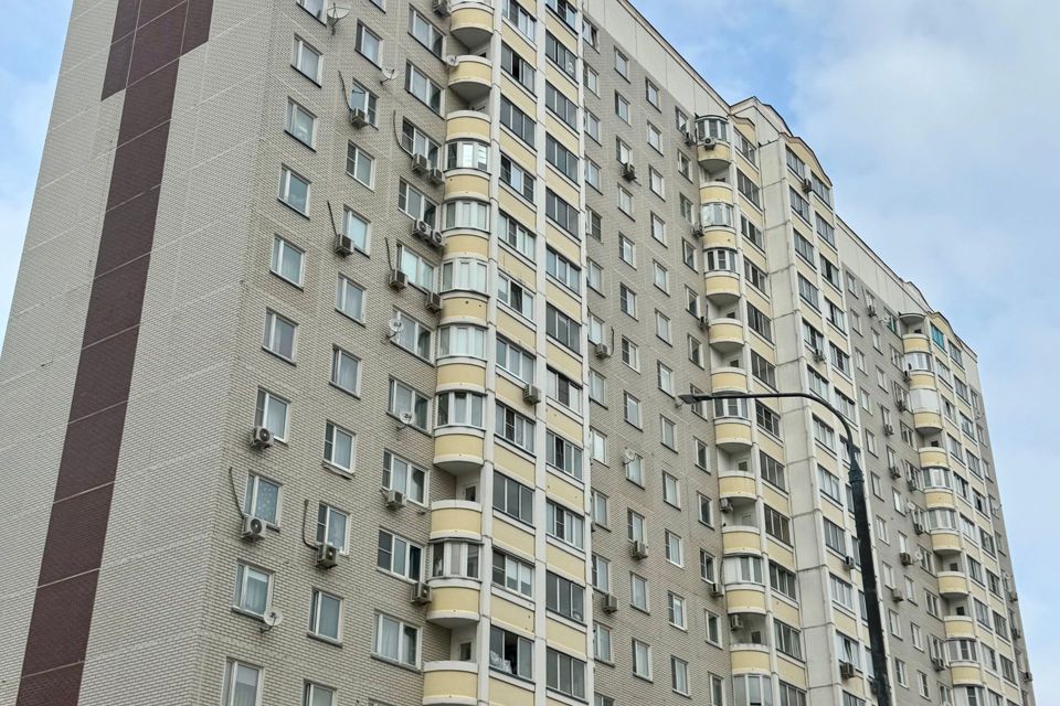 Продаётся 2-комнатная квартира, 58.6 м²