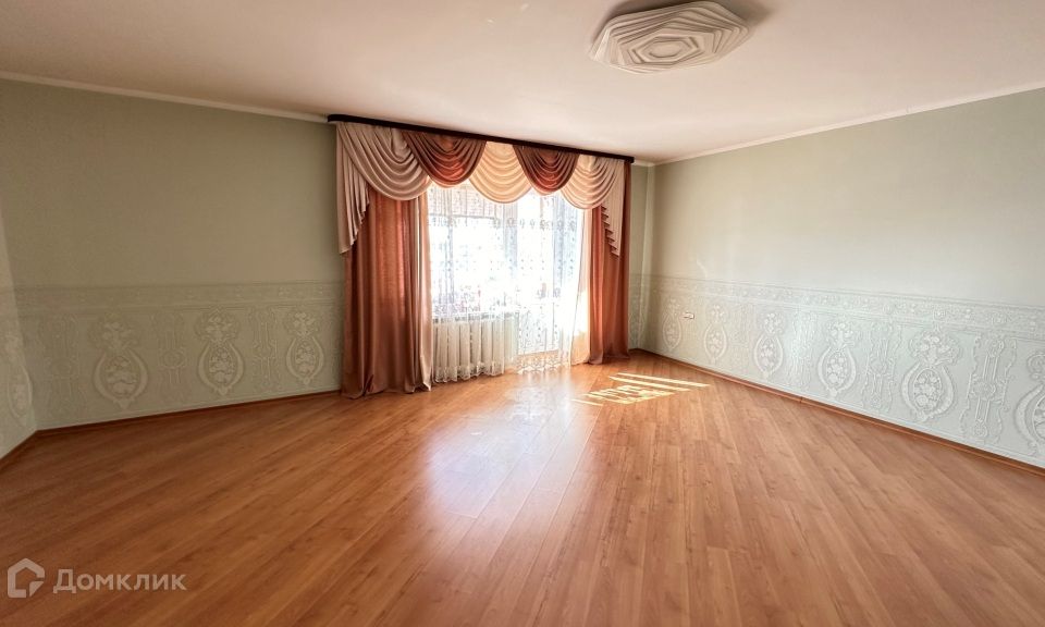 Продаётся 3-комнатная квартира, 119 м²