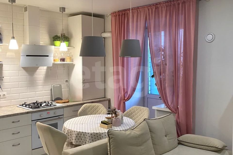 Продаётся 2-комнатная квартира, 52.8 м²