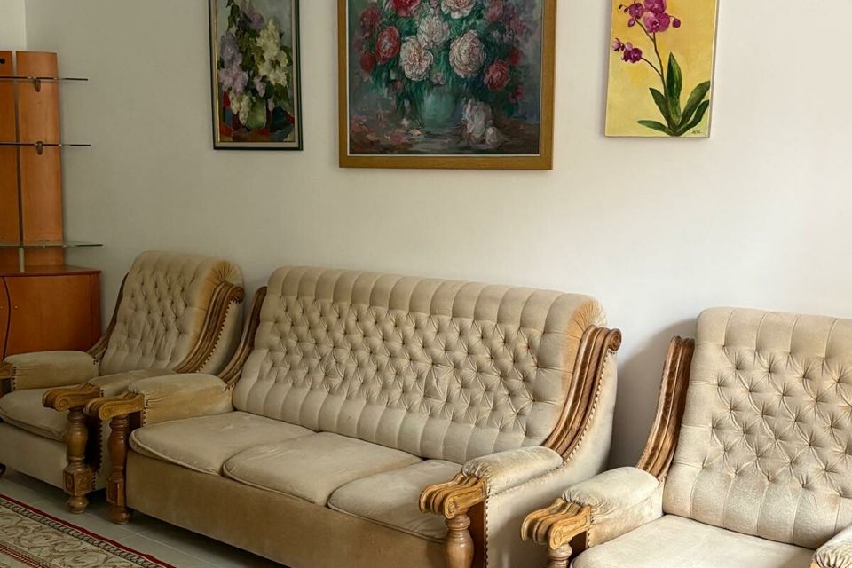 Сдаётся 2-комнатная квартира, 64 м²