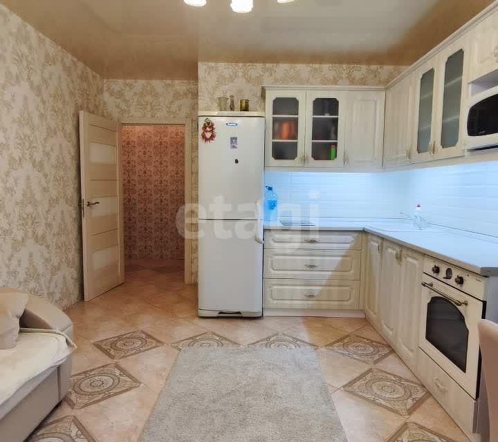 Продаётся 1-комнатная квартира, 46.9 м²