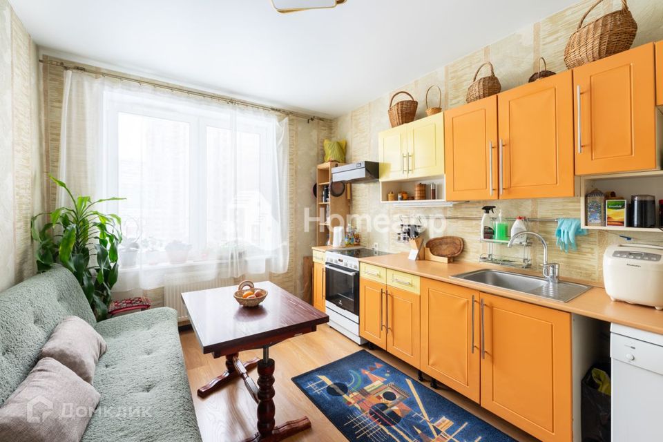 Продаётся 3-комнатная квартира, 75.6 м²