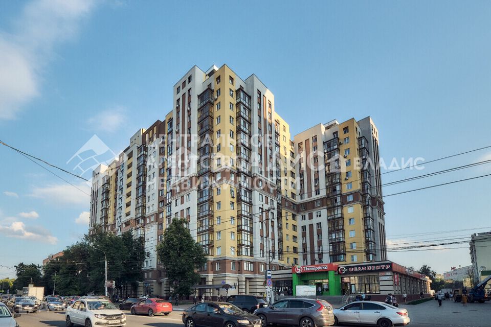 Сдаётся 2-комнатная квартира, 75 м²