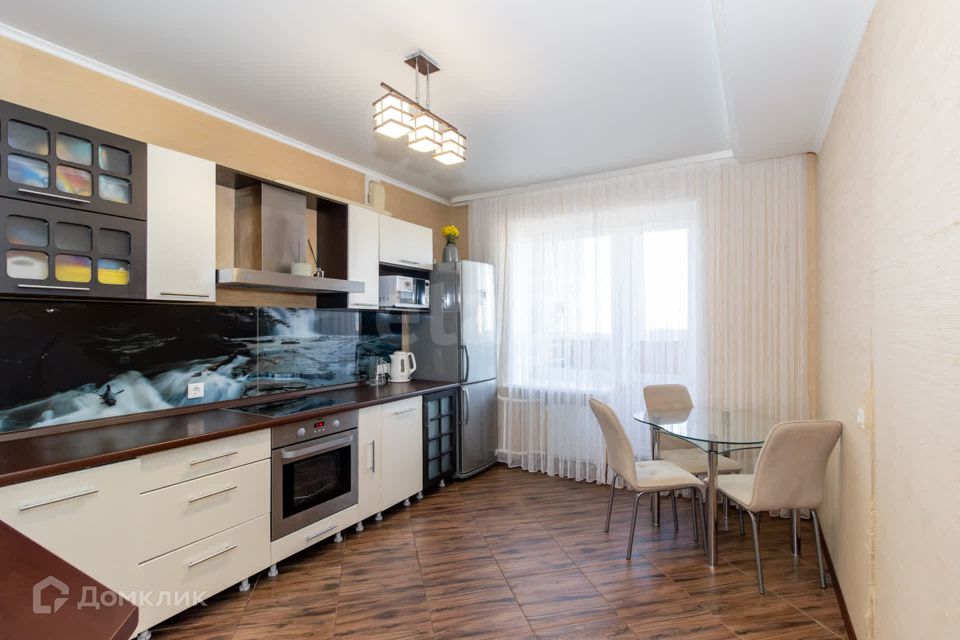 Продаётся 2-комнатная квартира, 66.5 м²