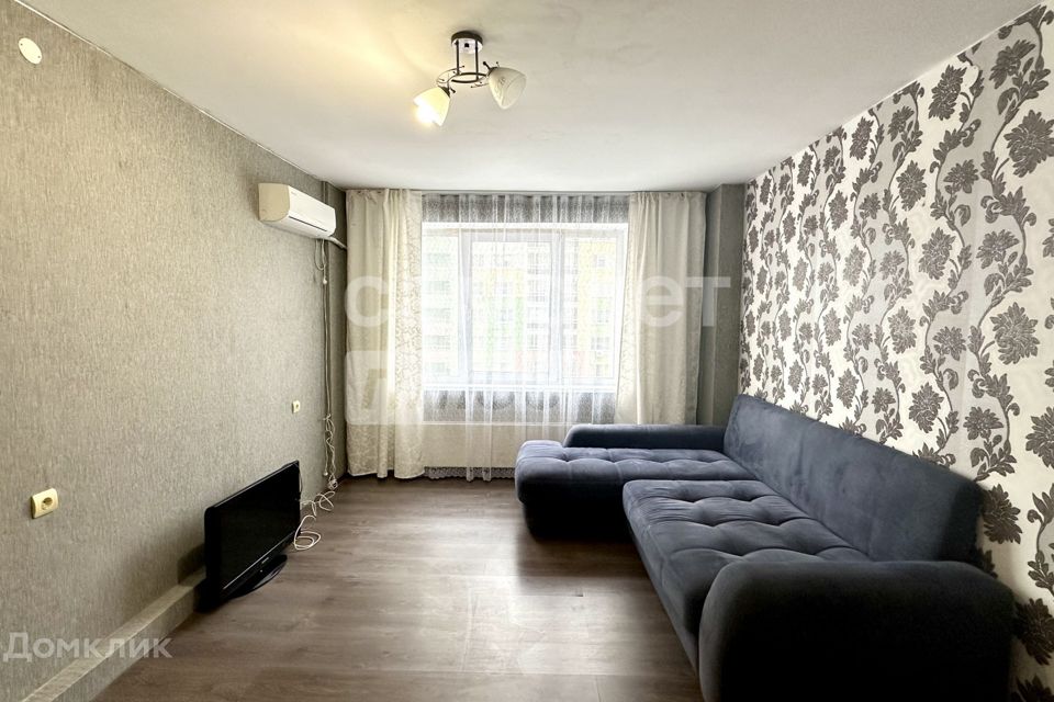 Продаётся 1-комнатная квартира, 37.4 м²