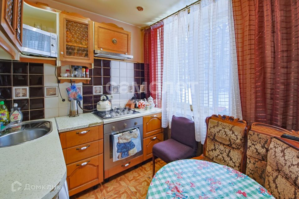 Продаётся 3-комнатная квартира, 53.7 м²